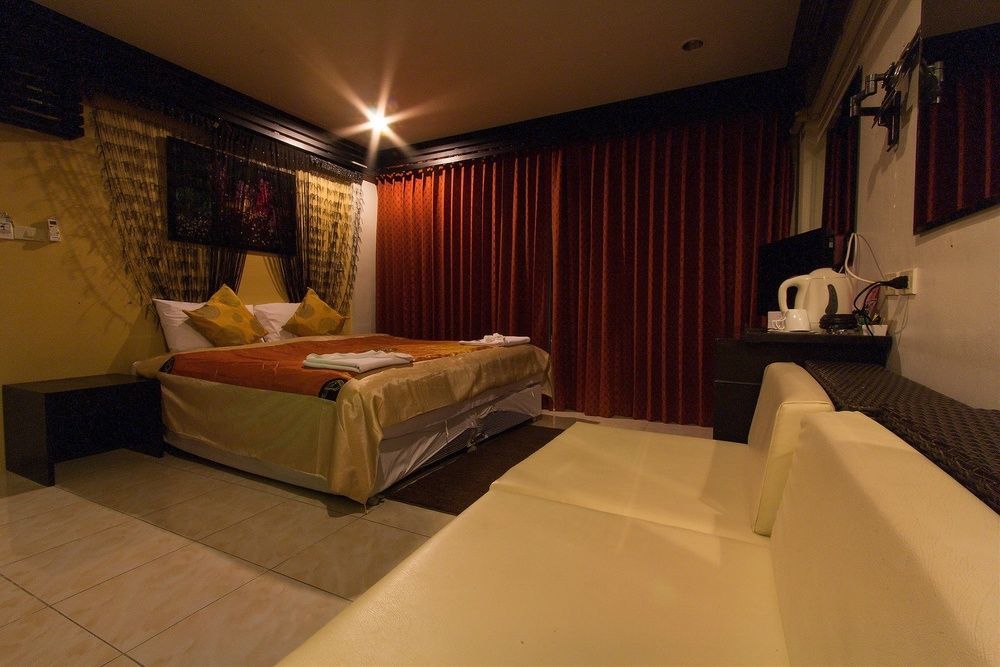 Cool Sea House Hotel Patong Exterior foto