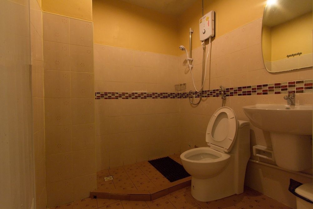 Cool Sea House Hotel Patong Exterior foto