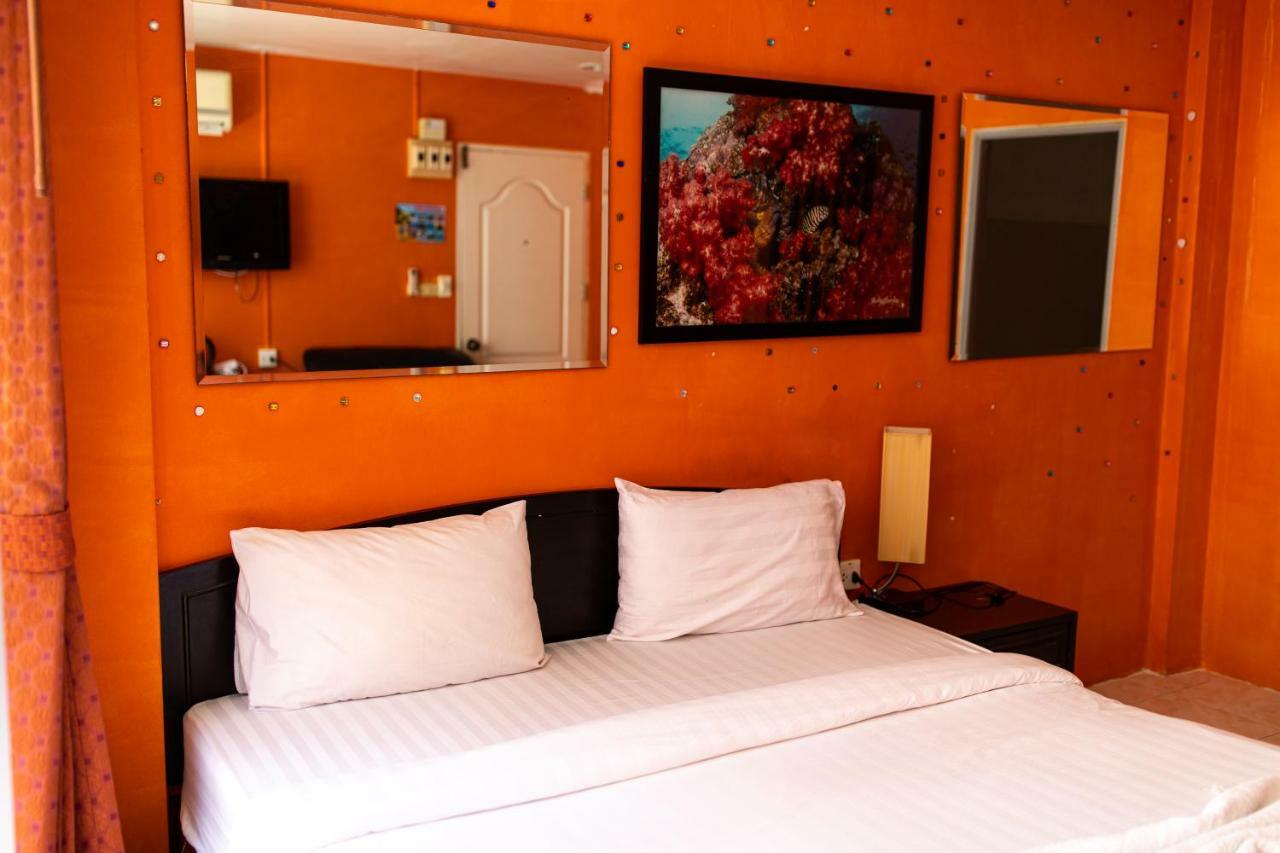 Cool Sea House Hotel Patong Exterior foto